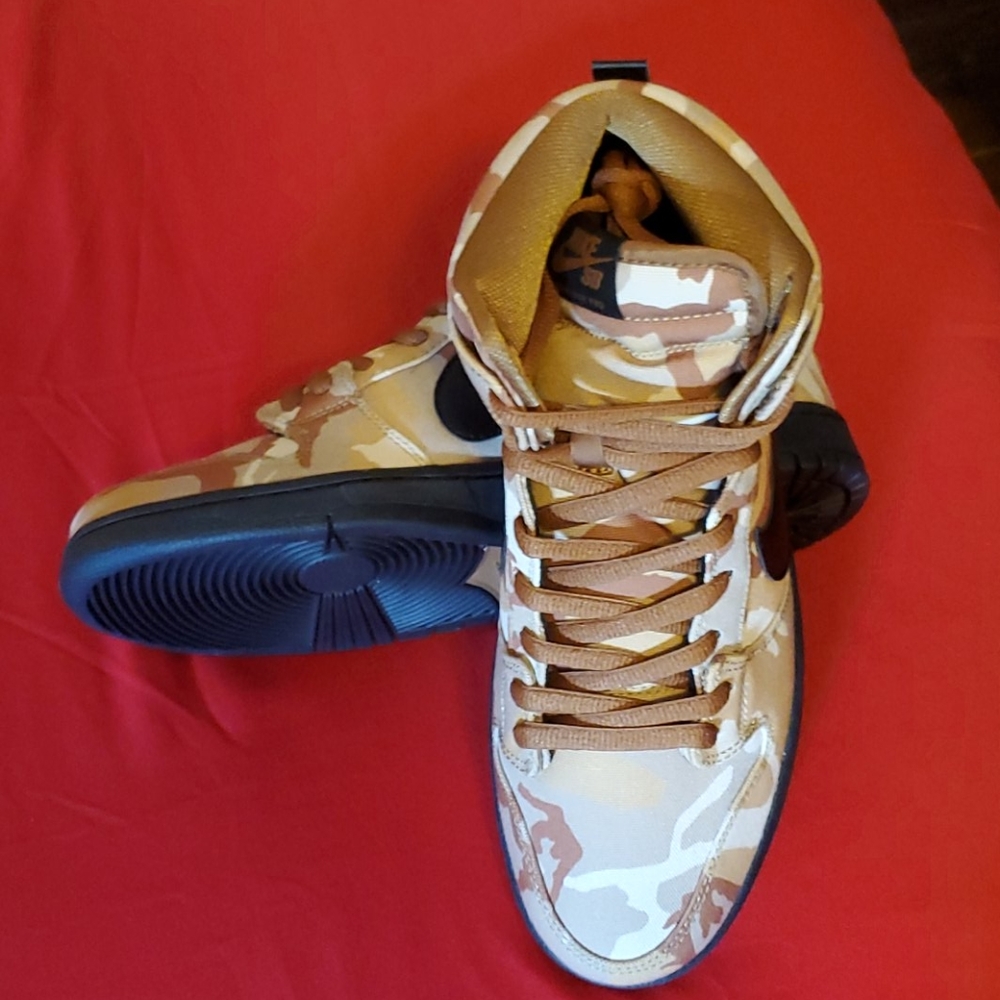 Nike SB Dunk High Pro size 10